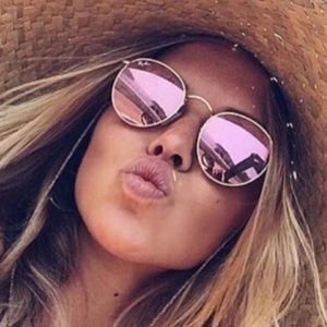 pink mirrored aviators